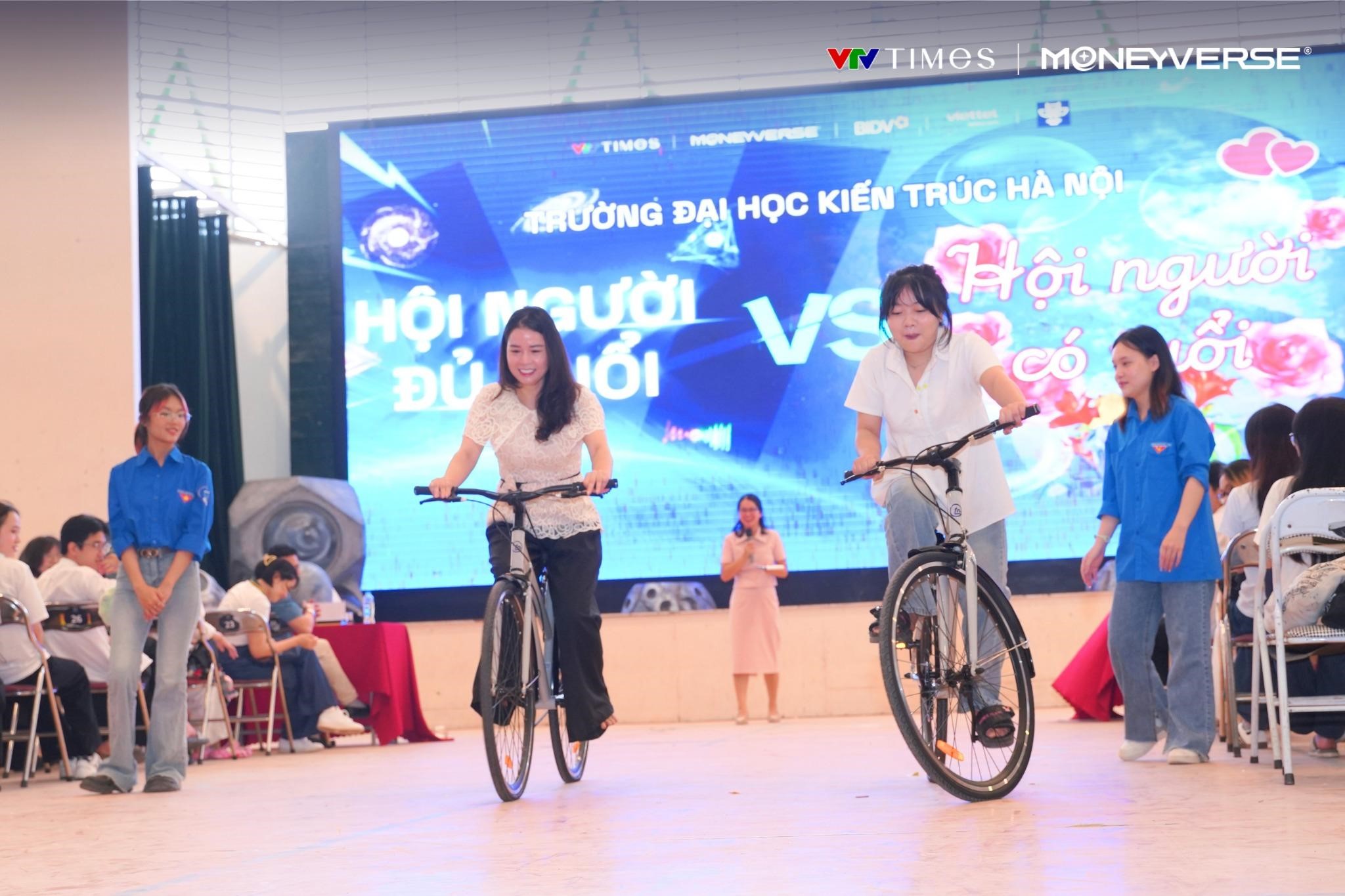 Freelancer - Tự do hay tự lo: Gần 1000 sinh viên kiến trúc Hà Nội cháy hết mình cùng Money Day - Ảnh 3.